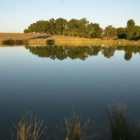 D'hôtes La Ferme De La Croix. Alojamento de Acomodação e Pequeno-almoço