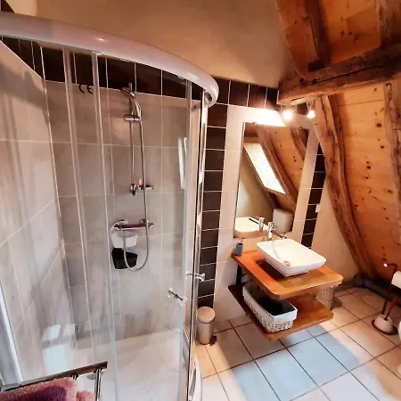 La Ferme De La Croix - D'hotes Avec Jacuzzi, Calme, Et Authenticite