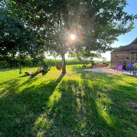 Frühstückspension La Ferme De La Croix - D'hotes Avec Jacuzzi, Calme, Et Authenticite 3*