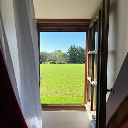 D'hôtes La Ferme De La Croix. Alojamento de Acomodação e Pequeno-almoço 3*