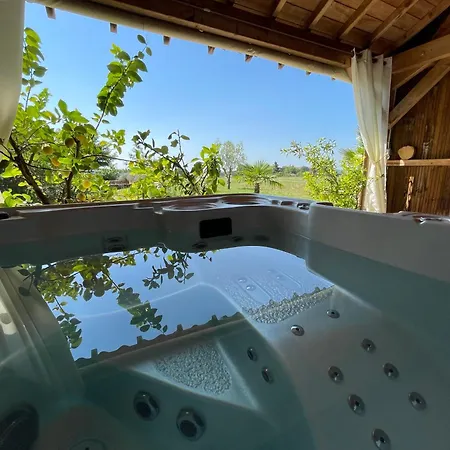 La Ferme De La Croix - D'hotes Avec Jacuzzi, Calme, Et Authenticite Saint-Avit-Sénieur